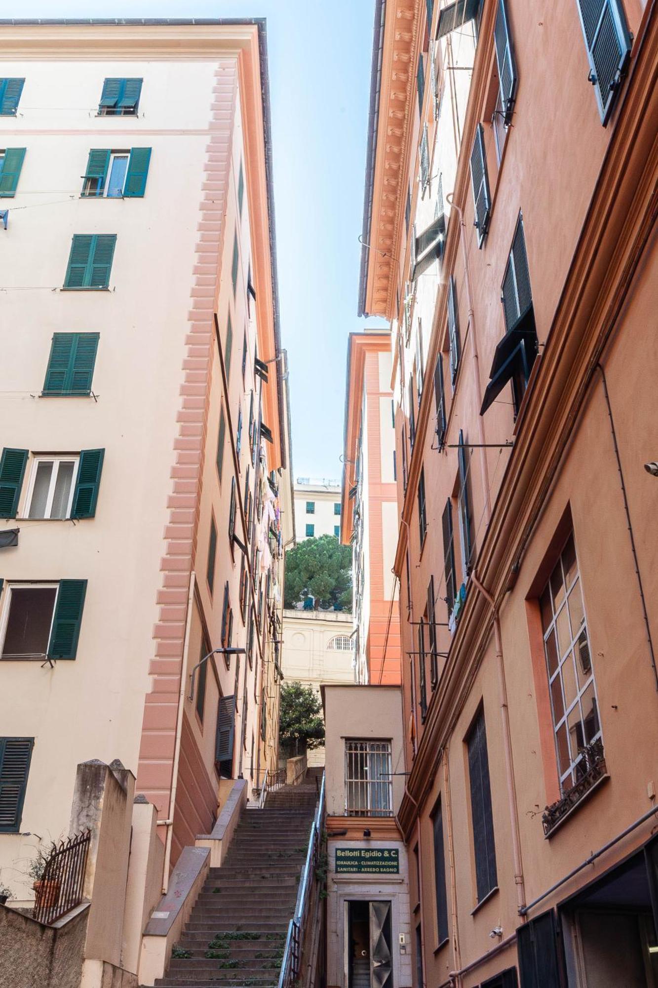 Spianata Di Castelletto, 5-bed Elegant Attic In The Historic Center Of Apartment