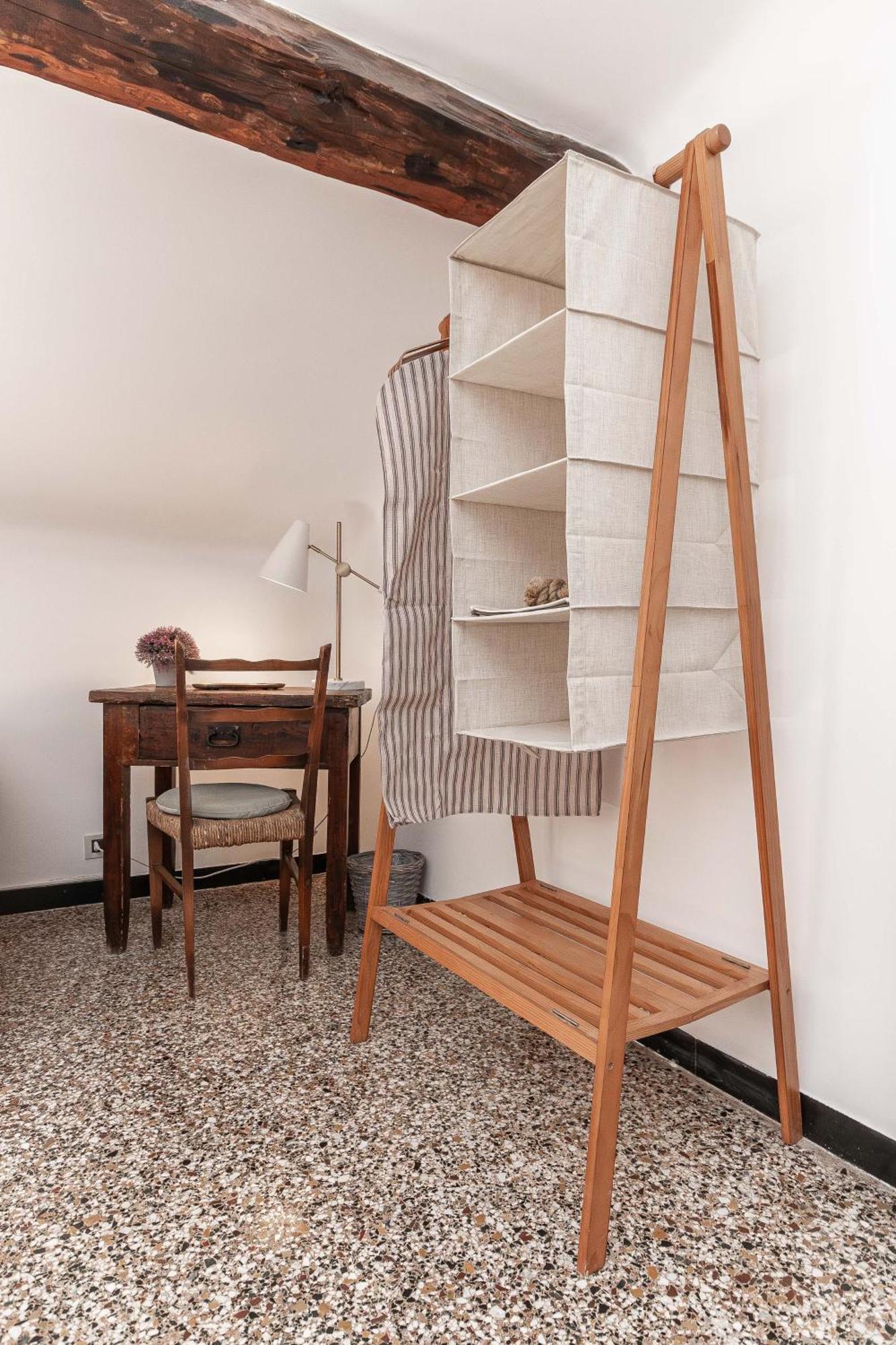Apartment Spianata Di Castelletto, 5-bed Elegant Attic In The Historic Center Of Genua